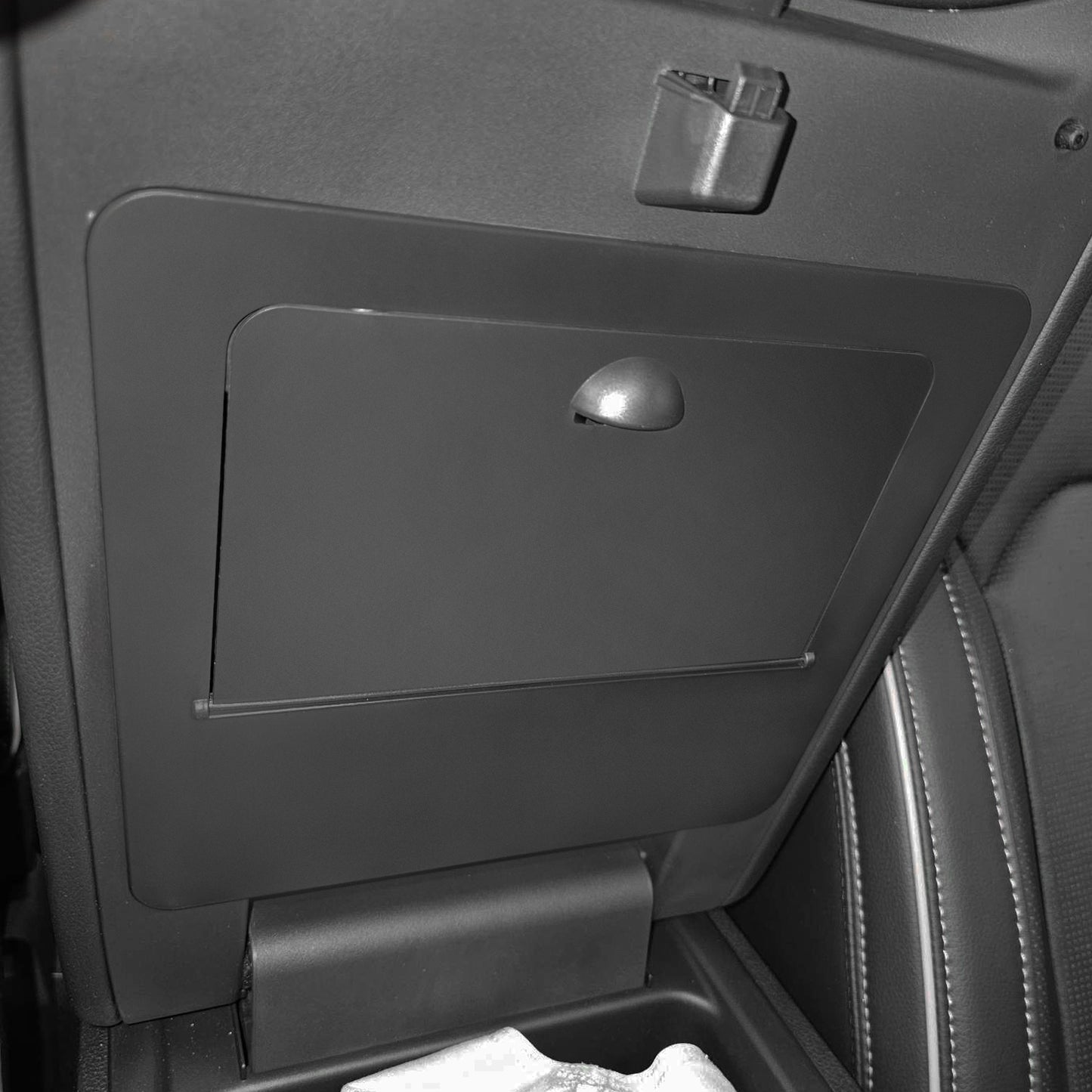 Honda Pilot 2023 Magnet Armrest Hidden Organizer